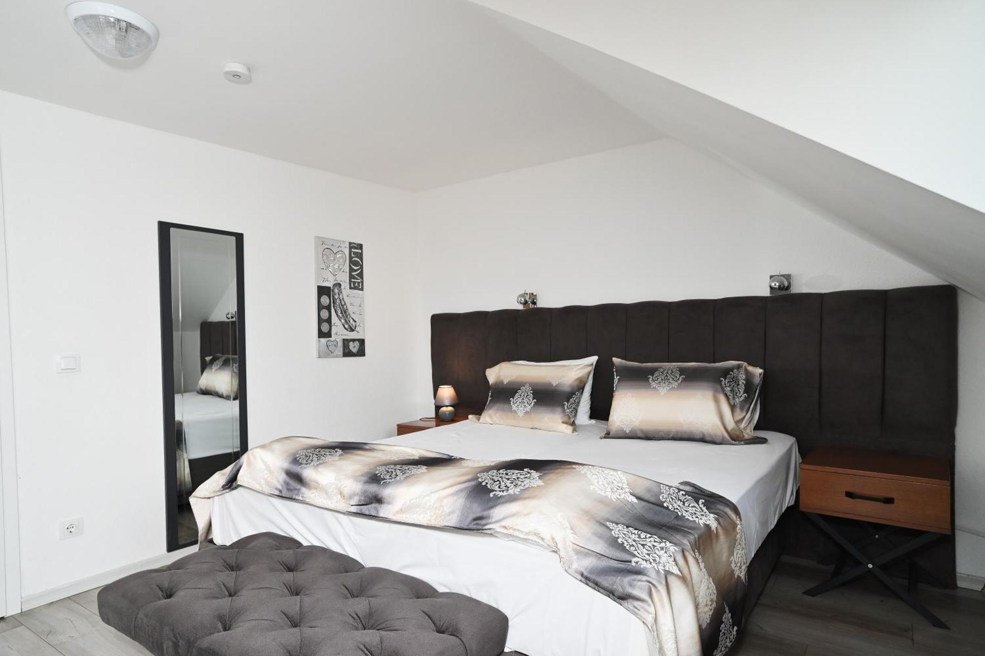 Ferienwohnung&Aparts By Kispet Group Hotels In Oberhausen Oberhausen  Exteriér fotografie